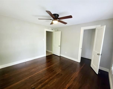 5734 Worth Street - Photo Thumbnail 16