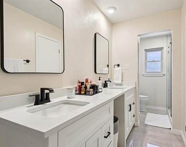 2106 Avalon Lane - Photo Thumbnail 26