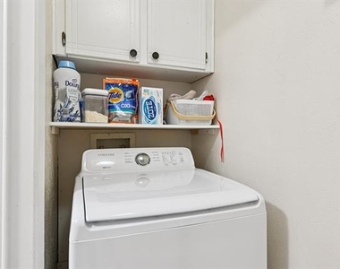 2106 Avalon Lane - Photo Thumbnail 17