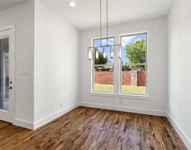 907 Saint George Place - Photo Thumbnail 13