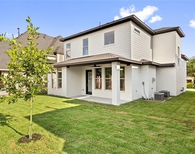 907 Saint George Place - Photo Thumbnail 27