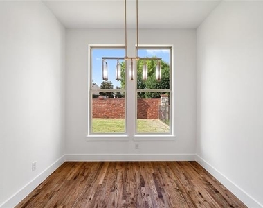 907 Saint George Place - Photo Thumbnail 14