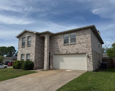 4612 Bellcrest Drive - Photo Thumbnail 1