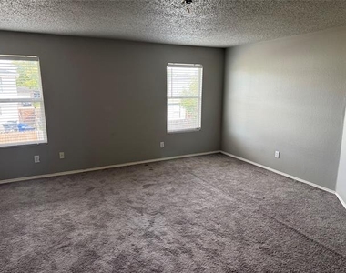 4612 Bellcrest Drive - Photo Thumbnail 22