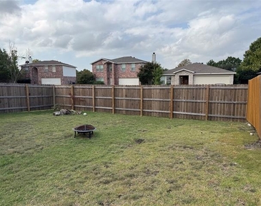 4612 Bellcrest Drive - Photo Thumbnail 35