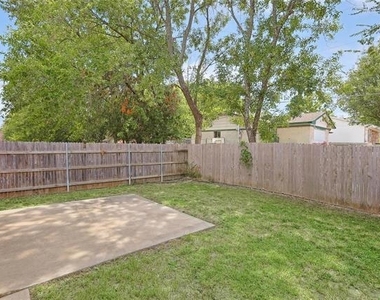819 Parkplace Ridge - Photo Thumbnail 18