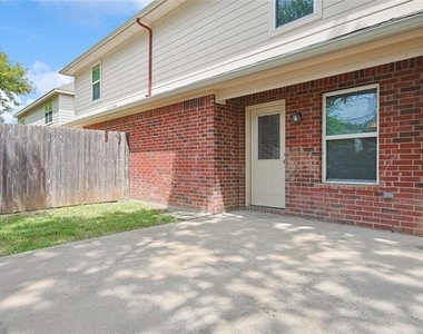 819 Parkplace Ridge - Photo Thumbnail 17