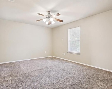 819 Parkplace Ridge - Photo Thumbnail 10