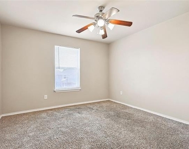 819 Parkplace Ridge - Photo Thumbnail 12