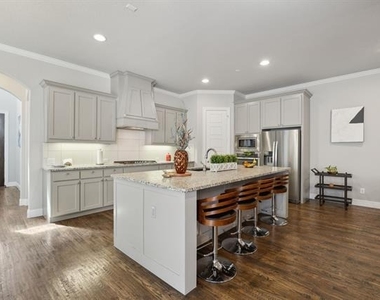 6936 Fairfield Lane - Photo Thumbnail 2
