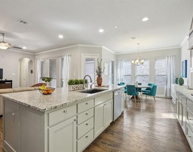 6936 Fairfield Lane - Photo Thumbnail 3