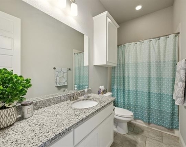 6936 Fairfield Lane - Photo Thumbnail 15