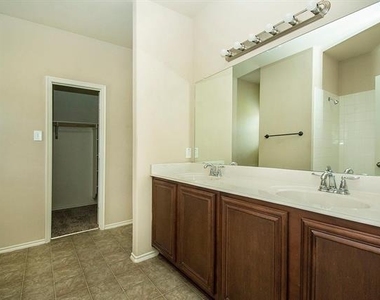 4032 Eagle Drive - Photo Thumbnail 14