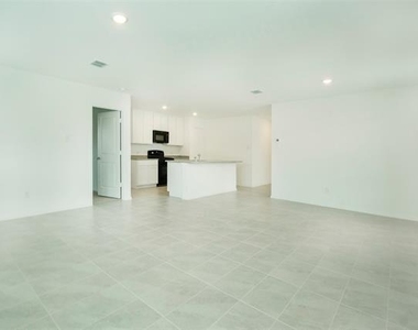 2905 Kings Table Court - Photo Thumbnail 14