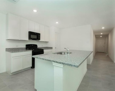 2905 Kings Table Court - Photo Thumbnail 2