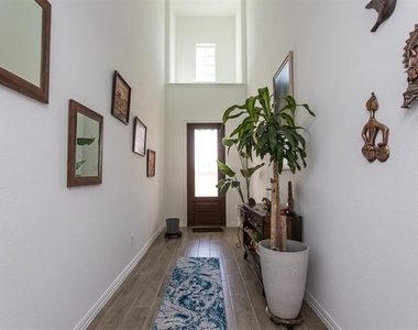 8605 Red Fox Trail - Photo Thumbnail 1