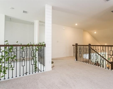 8605 Red Fox Trail - Photo Thumbnail 19