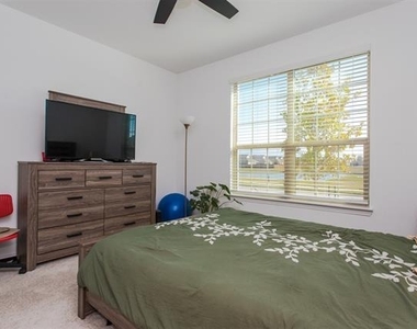 8605 Red Fox Trail - Photo Thumbnail 23