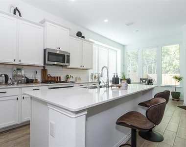 8605 Red Fox Trail - Photo Thumbnail 5