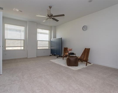 8605 Red Fox Trail - Photo Thumbnail 20
