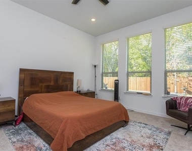 8605 Red Fox Trail - Photo Thumbnail 10
