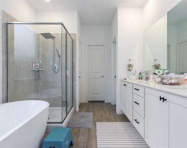8605 Red Fox Trail - Photo Thumbnail 13