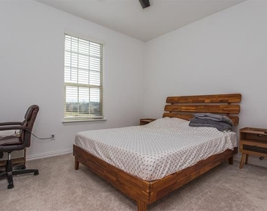 8605 Red Fox Trail - Photo Thumbnail 16