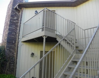 732 Bluebonnet Drive - Photo Thumbnail 10