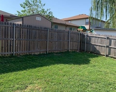 1434 Mission Hills Lane - Photo Thumbnail 23
