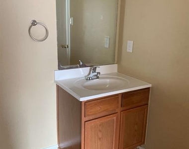 1434 Mission Hills Lane - Photo Thumbnail 18