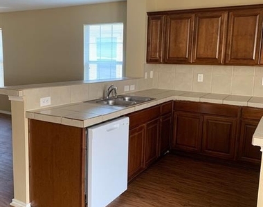 1434 Mission Hills Lane - Photo Thumbnail 3