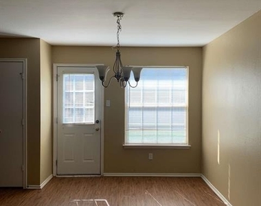 1434 Mission Hills Lane - Photo Thumbnail 1