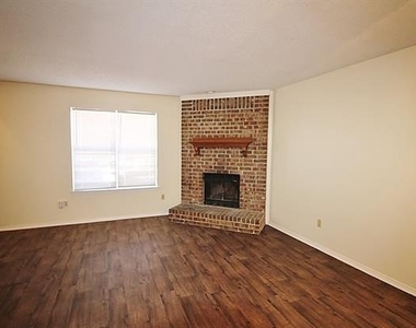 122 Country Bend Drive - Photo Thumbnail 1