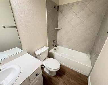 2903 Diamondback Drive - Photo Thumbnail 13