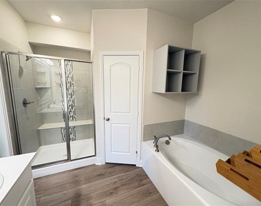 2903 Diamondback Drive - Photo Thumbnail 11