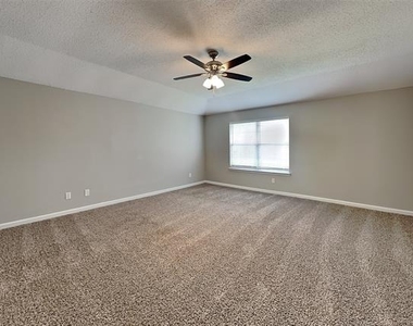 1812 Solitude Court - Photo Thumbnail 9