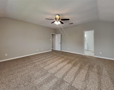 1812 Solitude Court - Photo Thumbnail 8