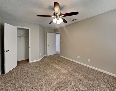 1812 Solitude Court - Photo Thumbnail 16