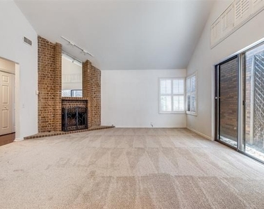 4147 Rosser Square - Photo Thumbnail 2