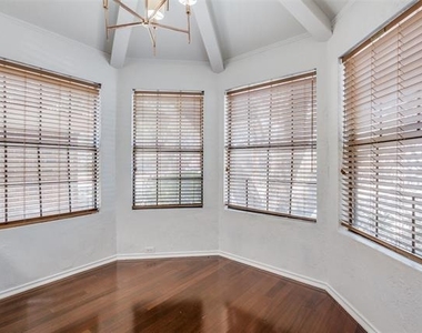 4147 Rosser Square - Photo Thumbnail 4