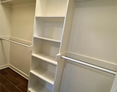 2713 Stone Briar Drive - Photo Thumbnail 18