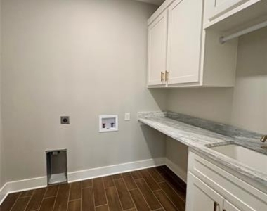 2713 Stone Briar Drive - Photo Thumbnail 25