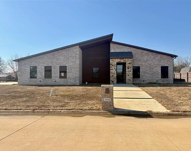 2713 Stone Briar Drive - Photo Thumbnail 35