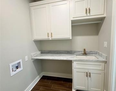 2713 Stone Briar Drive - Photo Thumbnail 26