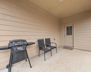 1009 Croxley Way - Photo Thumbnail 24