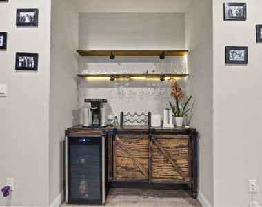 1009 Croxley Way - Photo Thumbnail 14