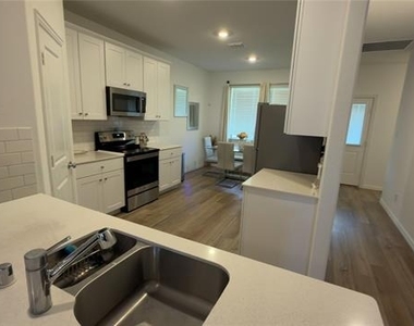 5105 Greywing Drive - Photo Thumbnail 3