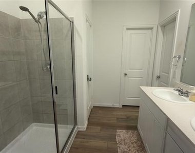 5105 Greywing Drive - Photo Thumbnail 6