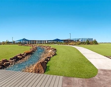 5105 Greywing Drive - Photo Thumbnail 14