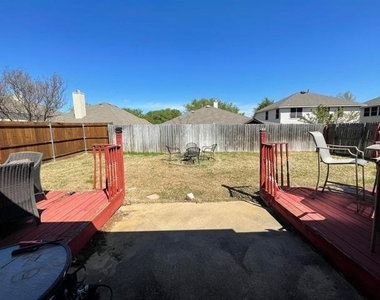 9120 Bedford Lane - Photo Thumbnail 21